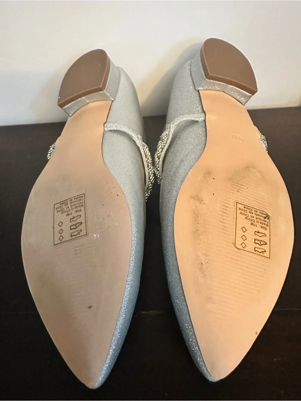 Davids Bridal shimmering pointed